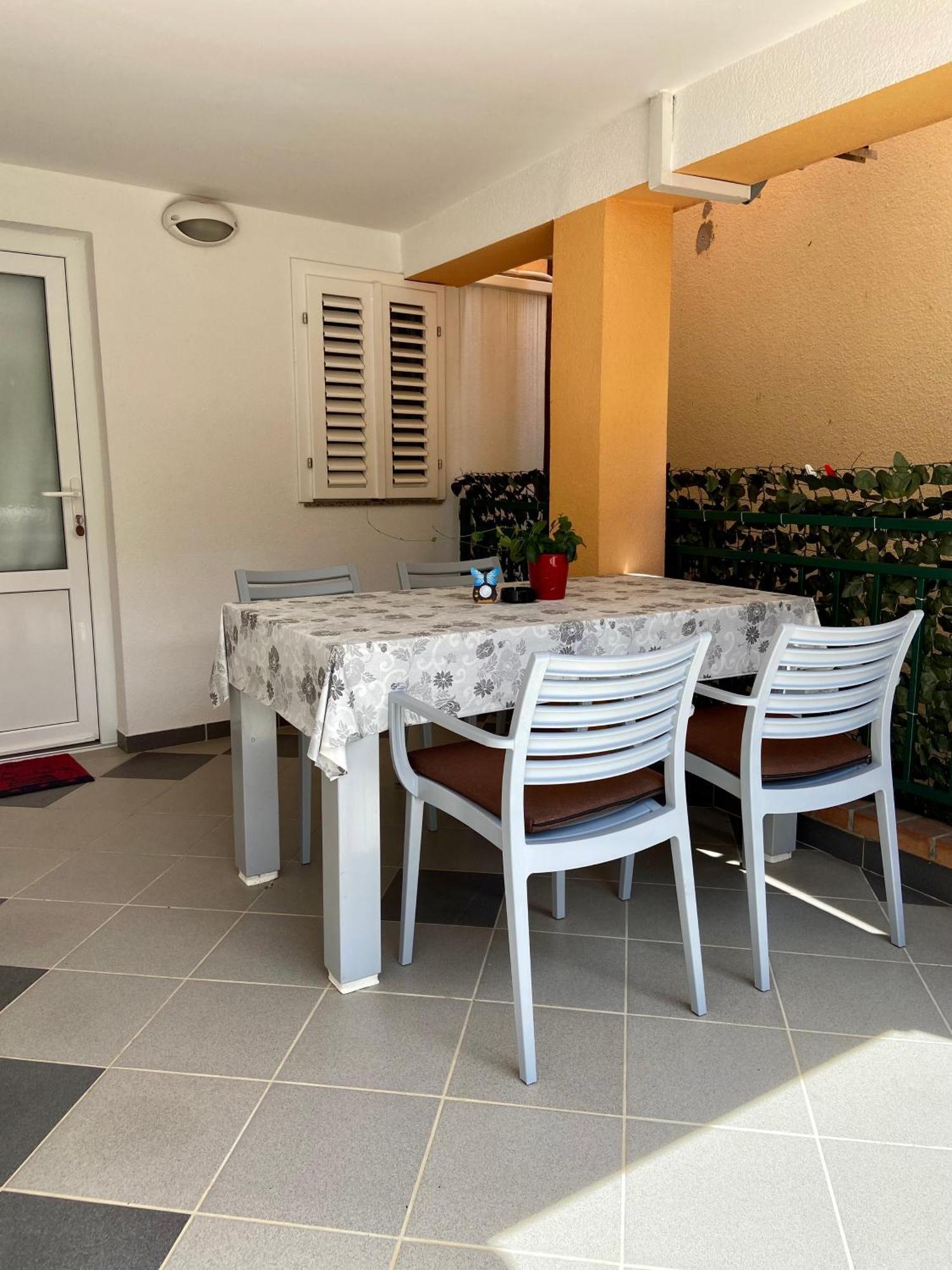 Apartments Leila Mali Lošinj Buitenkant foto
