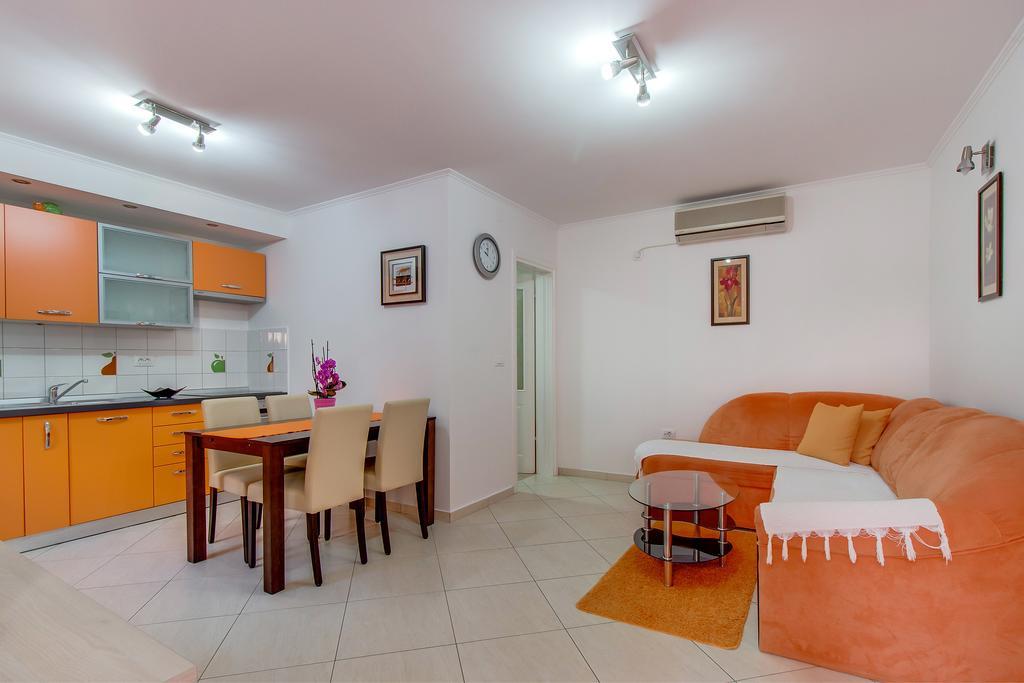 Apartments Leila Mali Lošinj Buitenkant foto