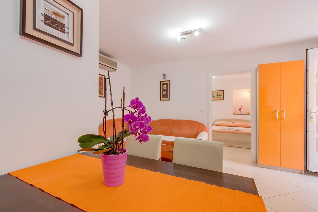 Apartments Leila Mali Lošinj Buitenkant foto