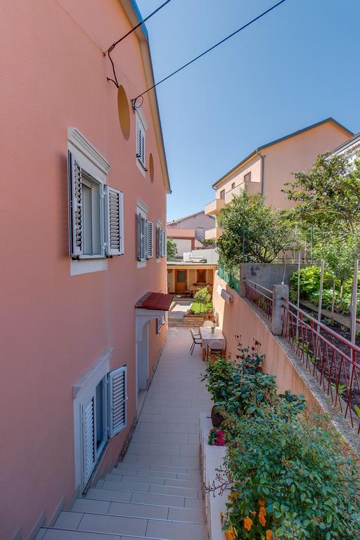 Apartments Leila Mali Lošinj Buitenkant foto