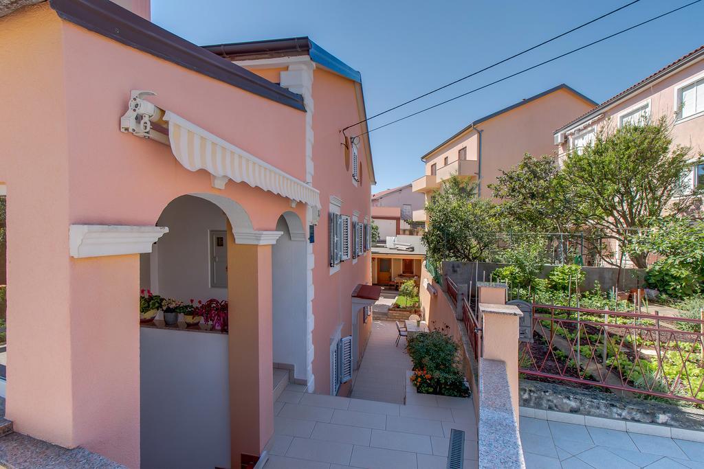 Apartments Leila Mali Lošinj Buitenkant foto