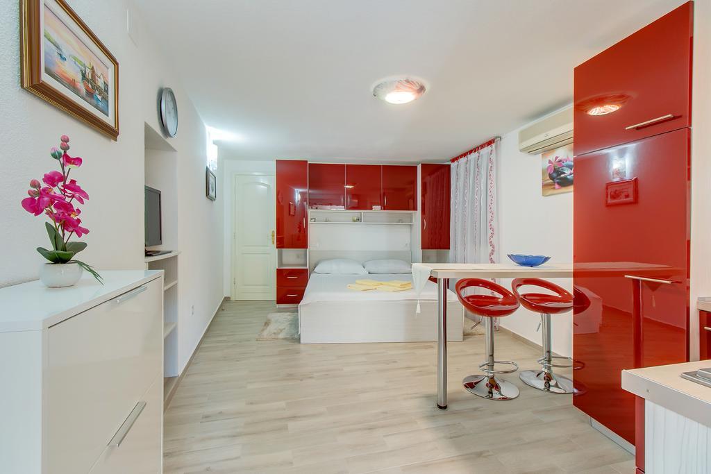 Apartments Leila Mali Lošinj Buitenkant foto
